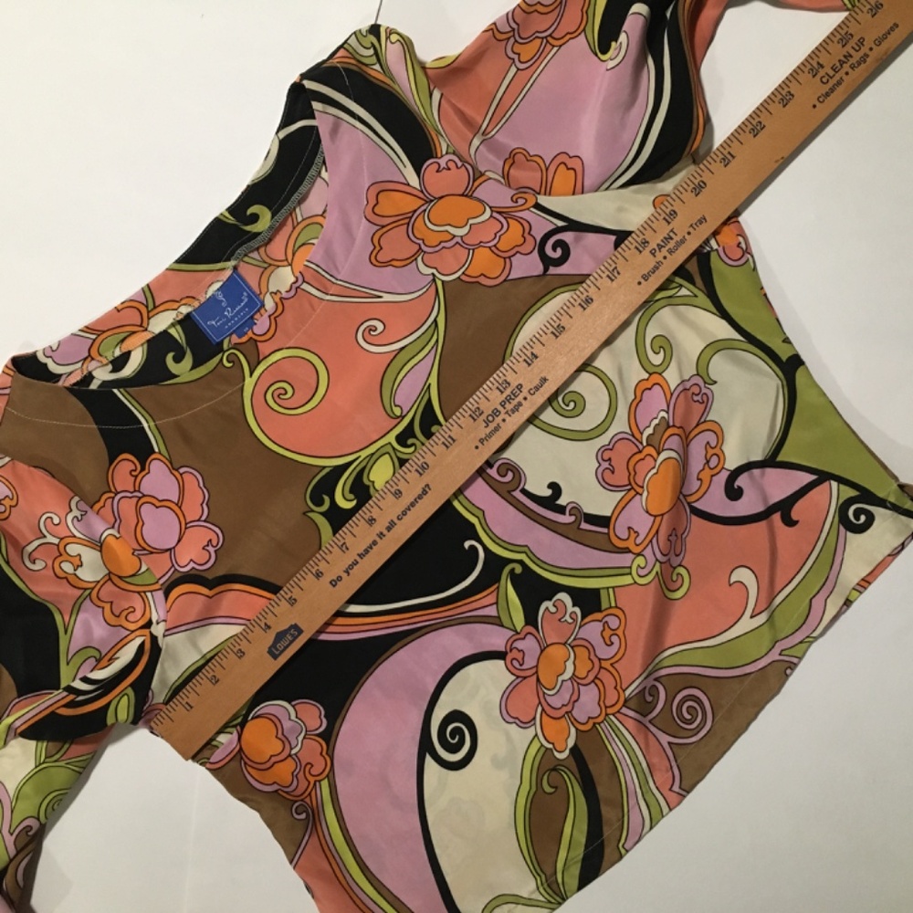 Tori Richard Women's silk multicolor pull over blouse. Size 14 - Picture 9 of 10